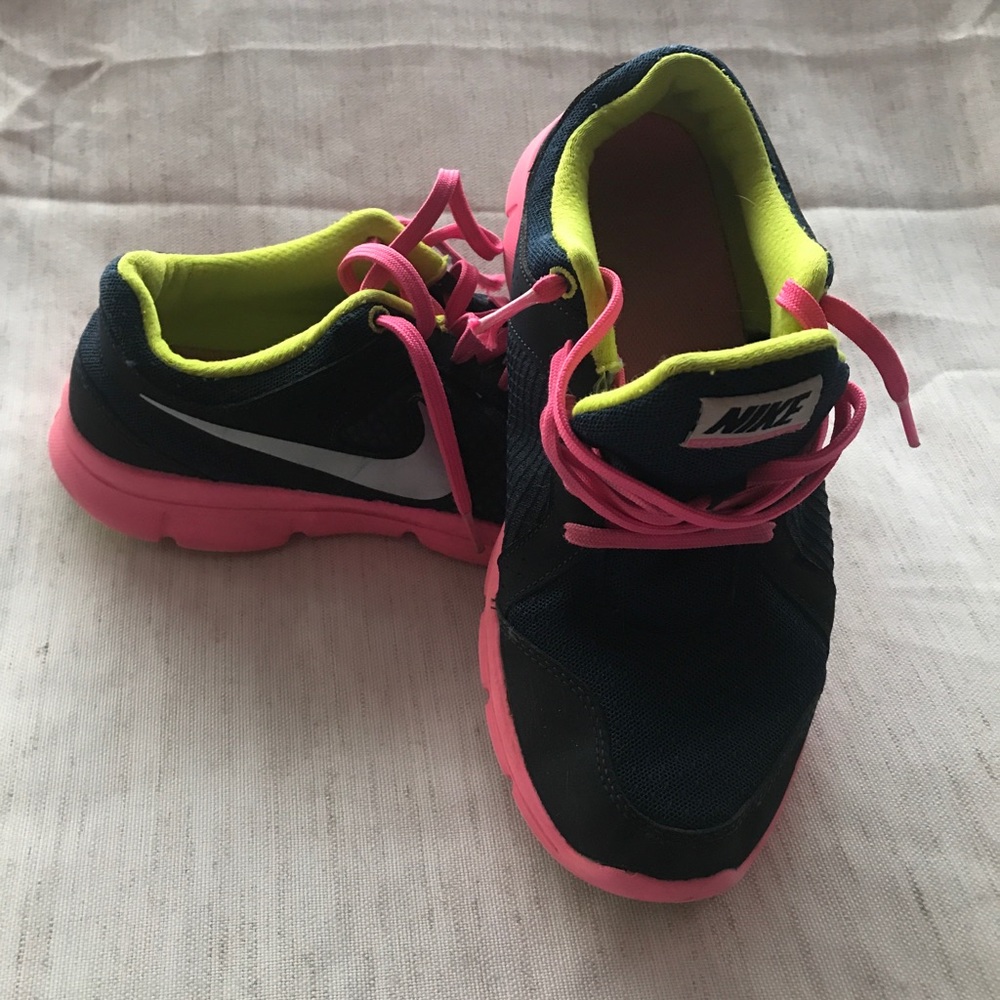 Ladies Nike Running Shoes
